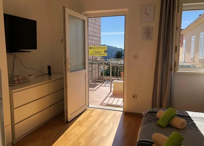 Astrid 게스트하우스 3*