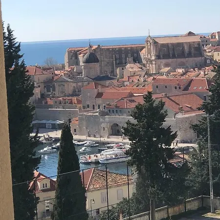 Astrid 3*